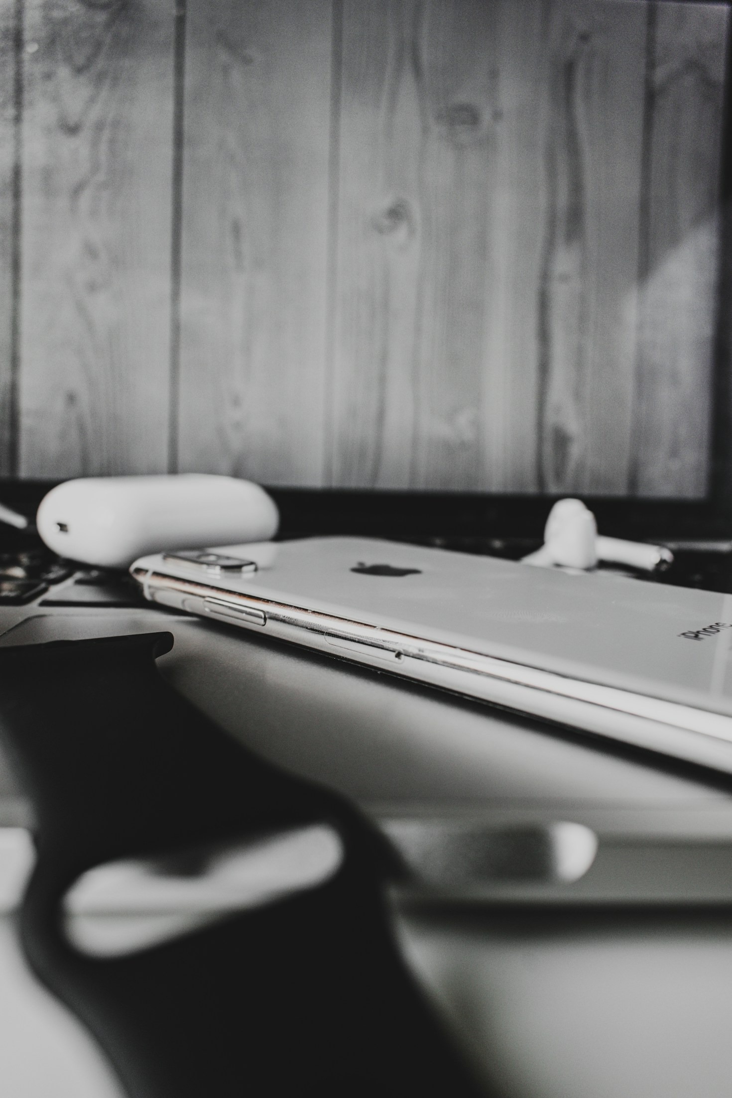 Why Minimalist Design Defines The Luxury Experience